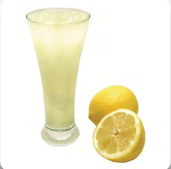 Zumo natural servido en vaso